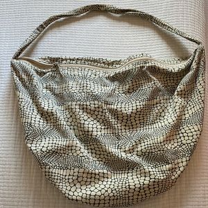 Large tote